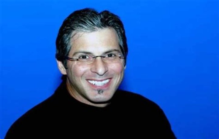 
Ashraw Height, Weight, Net Worth, Age, Birthday, Wikipedia, Who, Nationality, Biography 