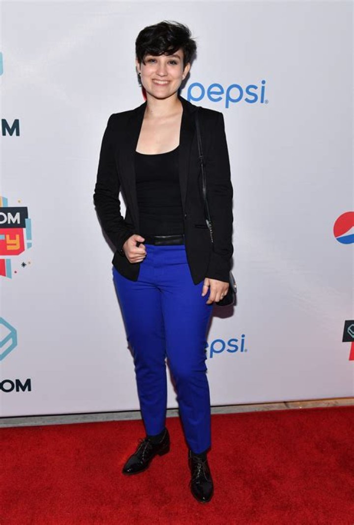 Bex Taylor-Klaus Net Worth Reveal