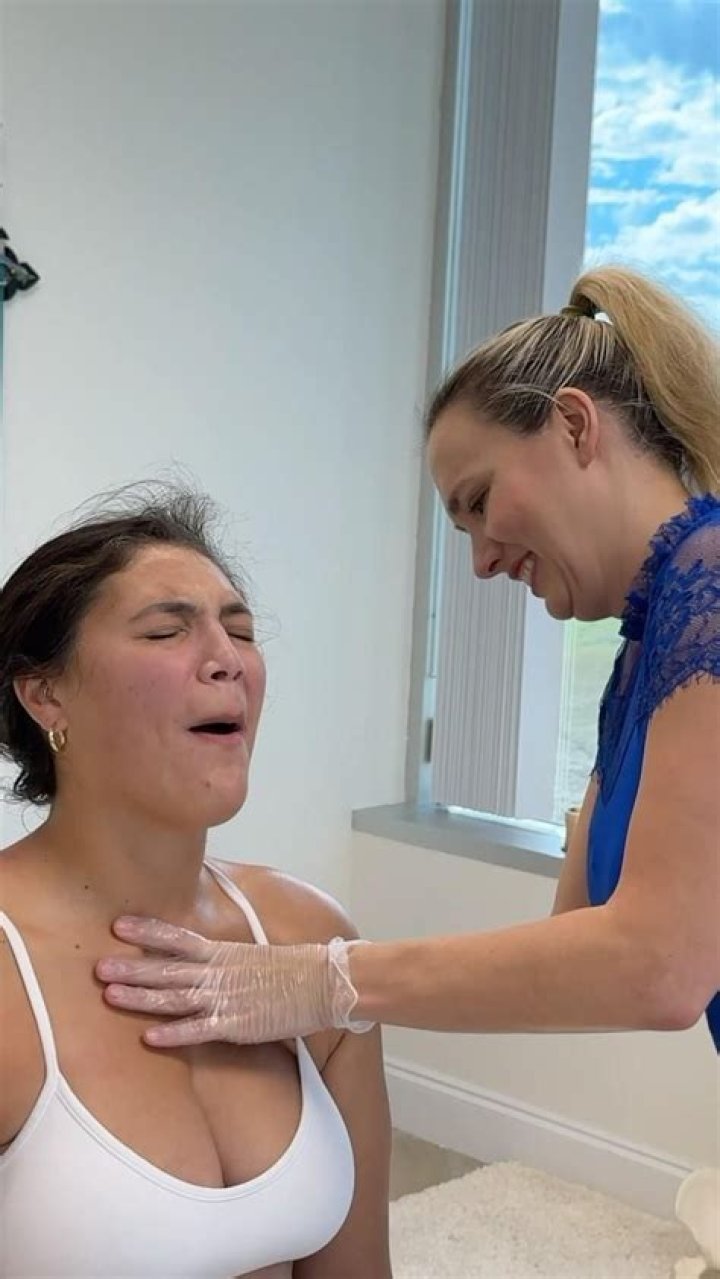 Dr. Brenda Mondragon Chiropractic: Location, Cost, Husband