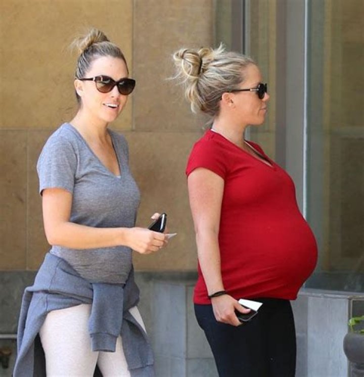 Kendra Wilkinson Rocking Baby Bump at Sundance