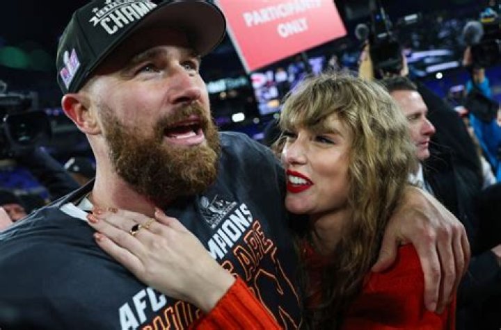 Taylor Swift's 'subtle but dominant gesture' with 'uncomfortable' Travis Kelce at Sydney Zoo