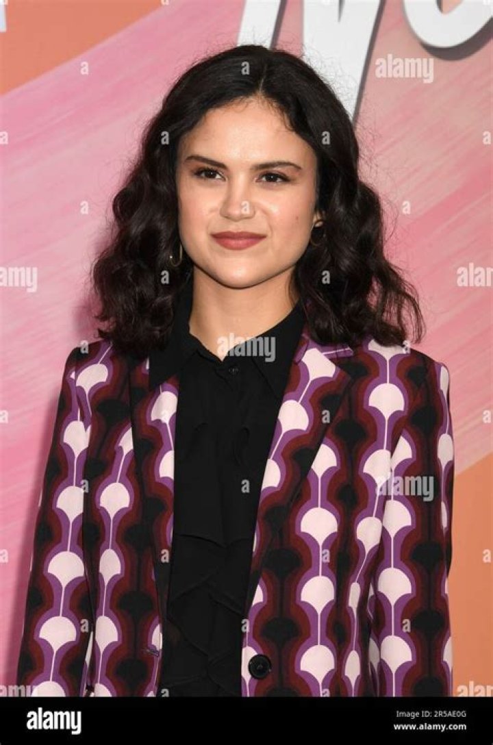 Who plays Margot in Never Have I Ever? (Victoria Moroles age, height, Instagram, and more)