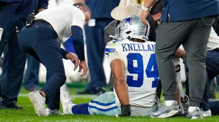 
Who was Marshawn Mitchell? 14-year-old killed in Illinois high school shooting post homecoming football game 